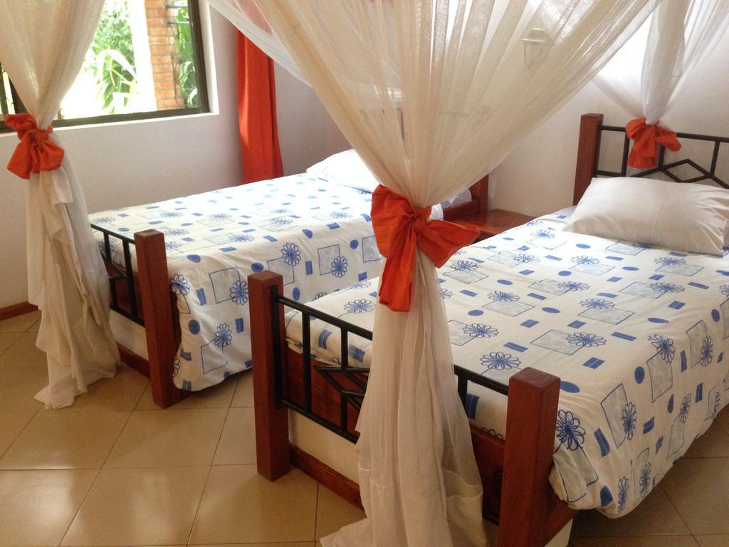 Outpost Lodge Arusha Quarto foto